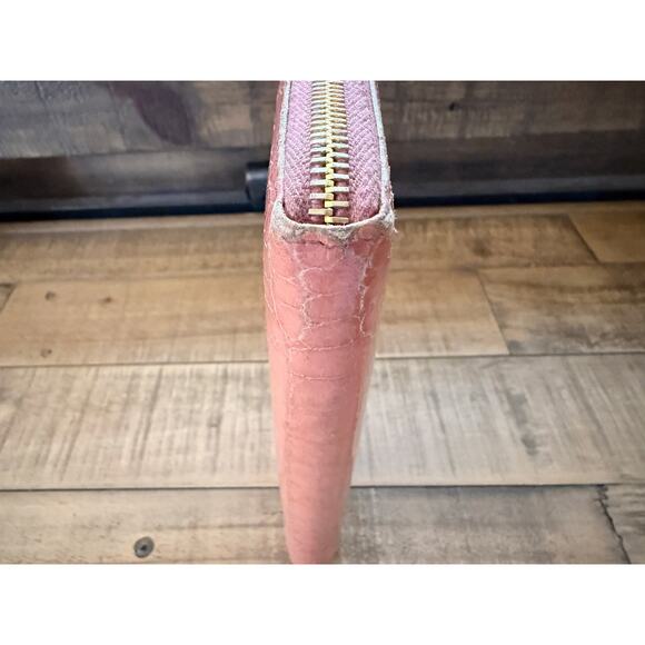 Miu Miu Wallet Womens Pink Croc Embossed Zip Around Leather Clutch Purse Italy - Picture 5 of 12